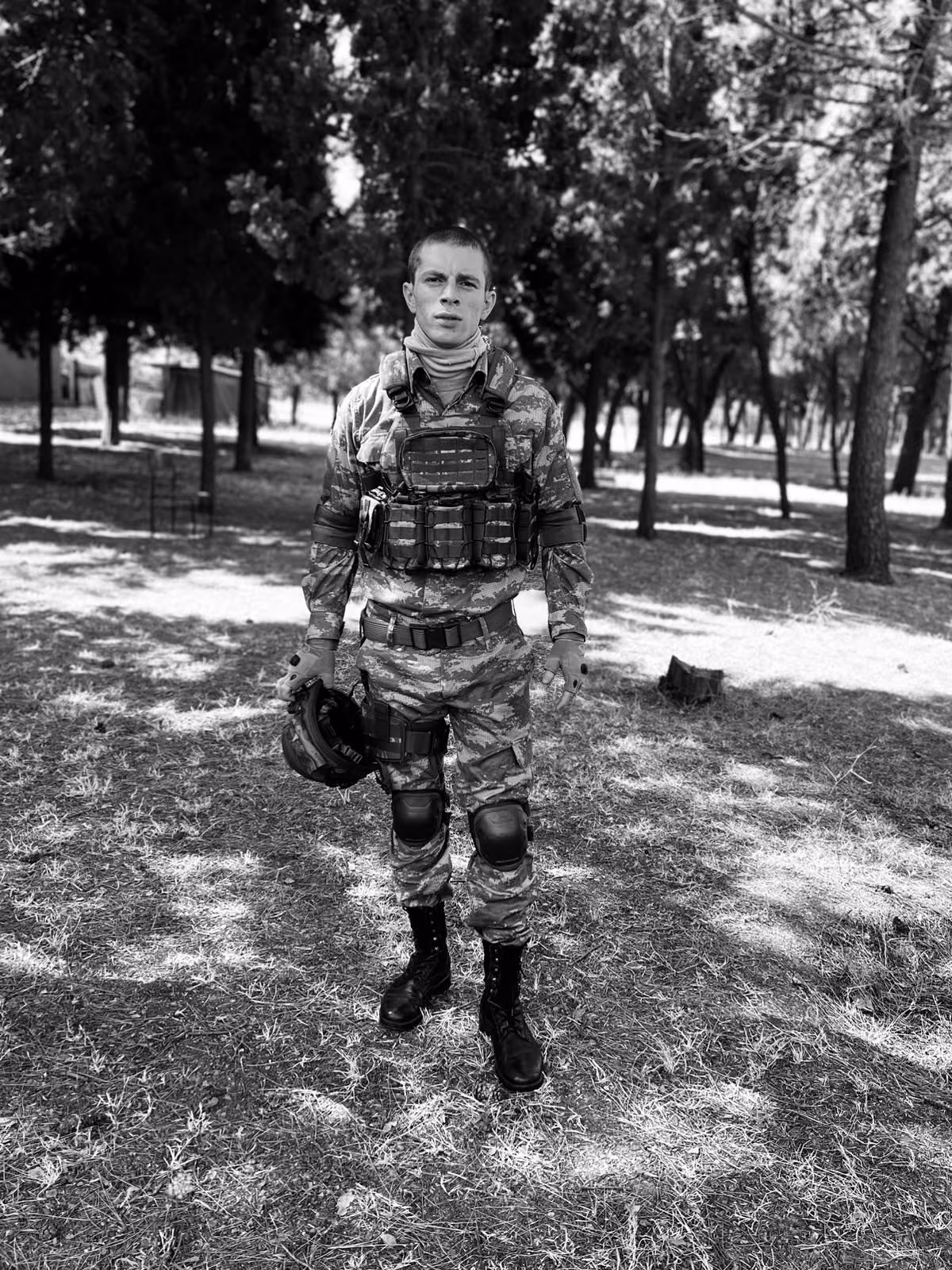 Asker karakteri set portresi